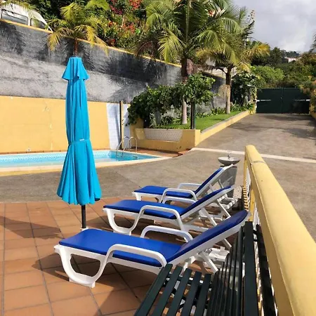 Seaside Serenity: 2-bedroom With Pool And Garden Calheta (Madeira)