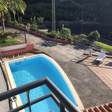 Pleasant With Private Pool In Lombo Do Doutor - 50 M² *