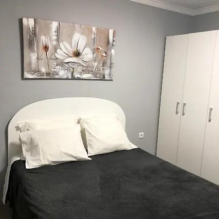 Seaside Serenity: 2-bedroom With Pool And Garden