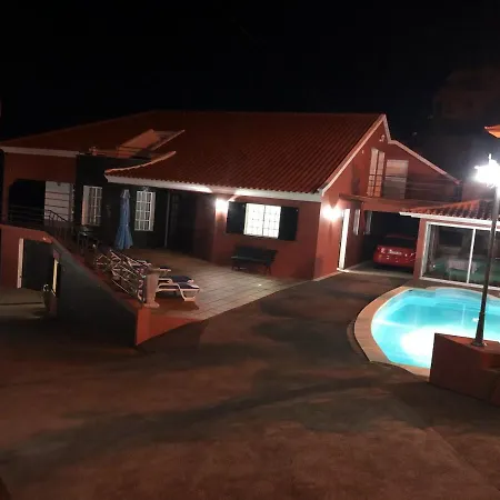 Pleasant With Private Pool In Lombo Do Doutor - 50 M² * Calheta (Madeira)