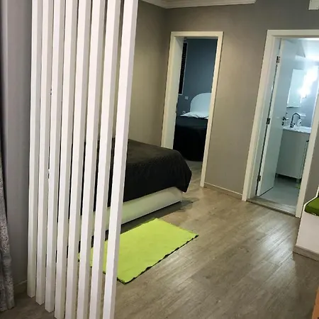 Pleasant With Private Pool In Lombo Do Doutor - 50 M² *