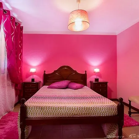 Daire Pleasant With Private Pool In Lombo Do Doutor - 50 M² *