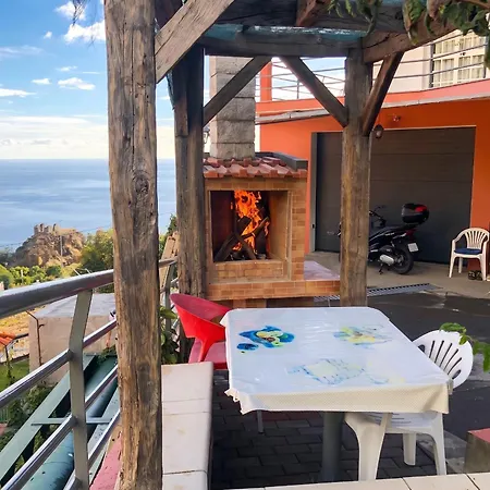 Pleasant With Private Pool In Lombo Do Doutor - 50 M² * 칼례타